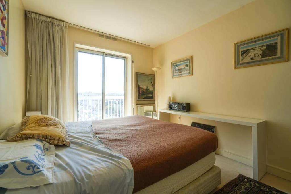 Beautifully Designed 1br With King Size Bed Appartement *